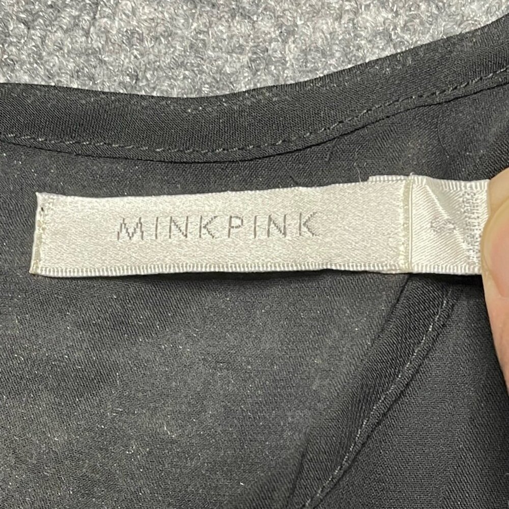 Minkpink Womens Sheath Dress Black Short Cap Sleeve Satin Keyhole Back Zipper S - Picture 2 of 6